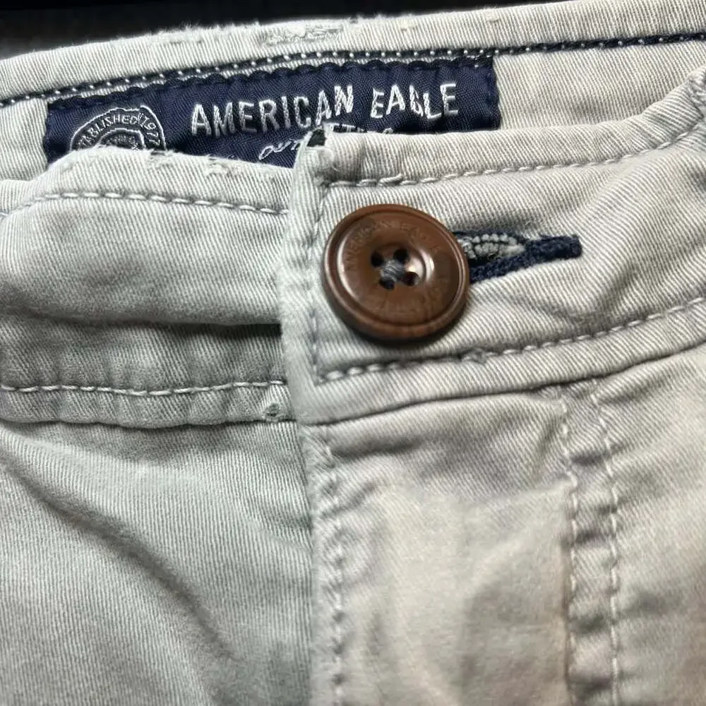 American Eagle Outfitters Light Gray Active Flex Shorts, Size 30